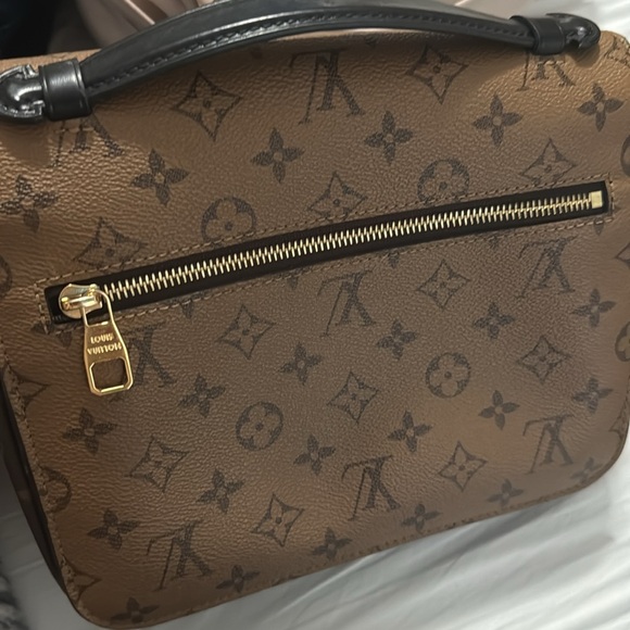 Louis Vuitton Crossbody Pochette Métis - Picture 11 of 11